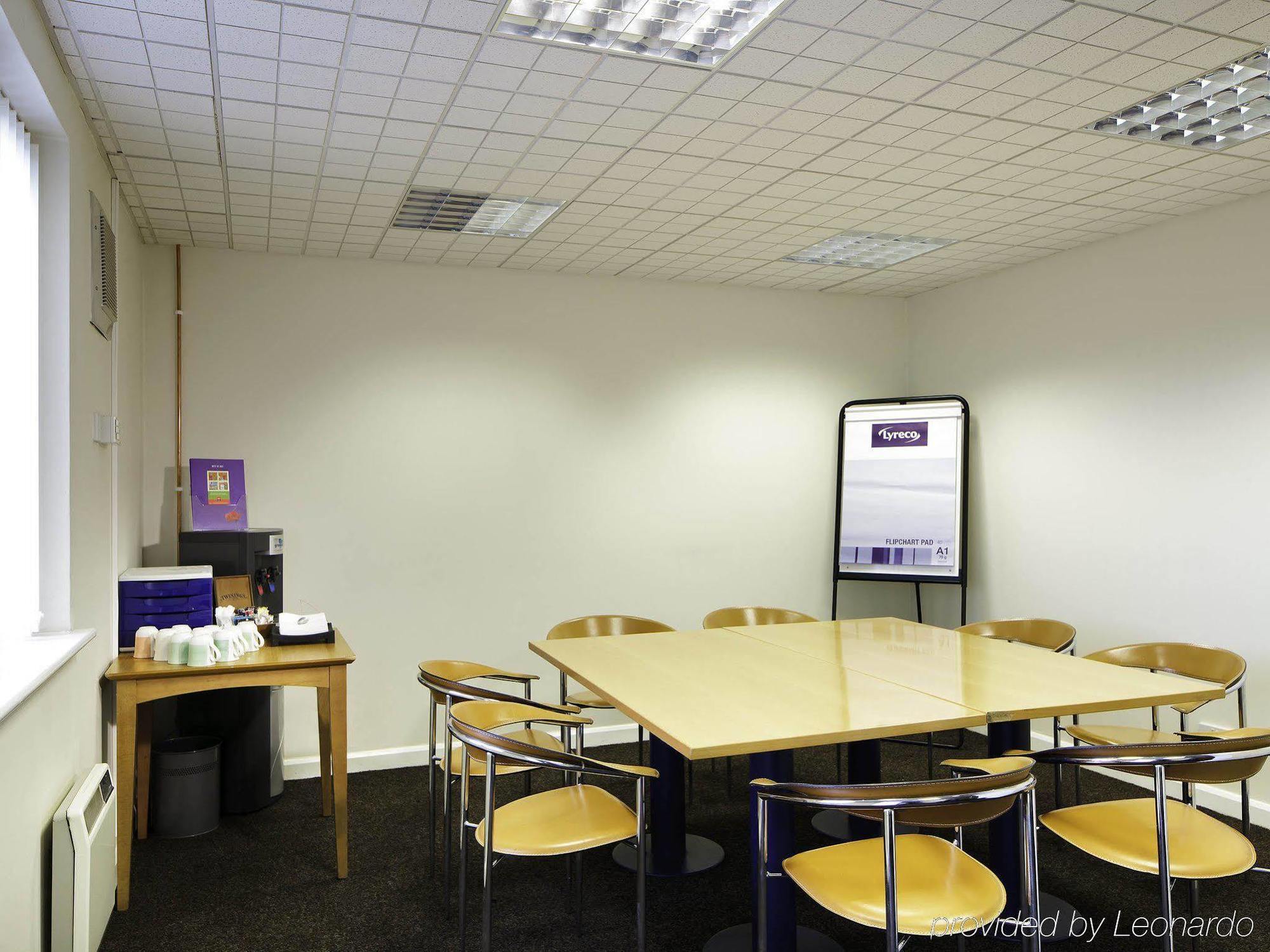 Ibis Lincoln Hotel North Hykeham Ngoại thất bức ảnh